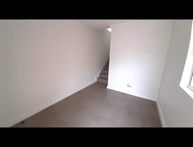 3 BEDROOM DUPLEX TO LET IN KINDLEWOOD ESTATE